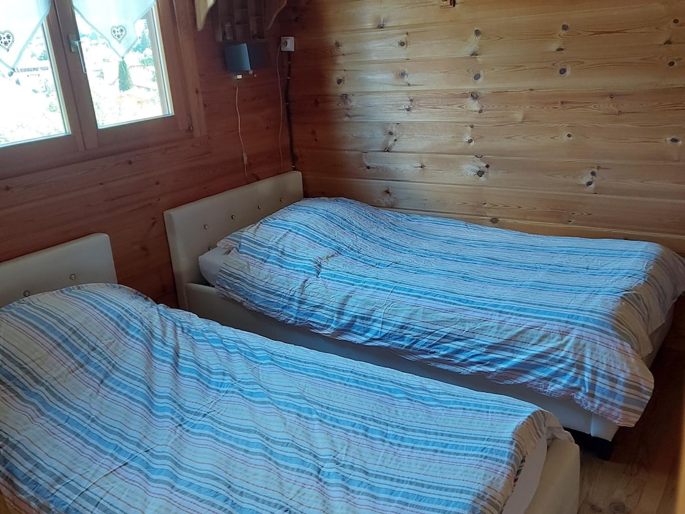 Deluxe Chalet, 3 Bedrooms photo 1