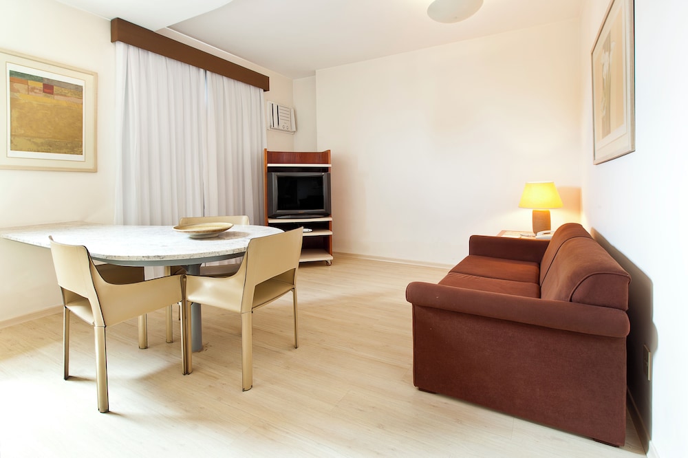 Executive Room, 2 Twin Beds, City View photo 2