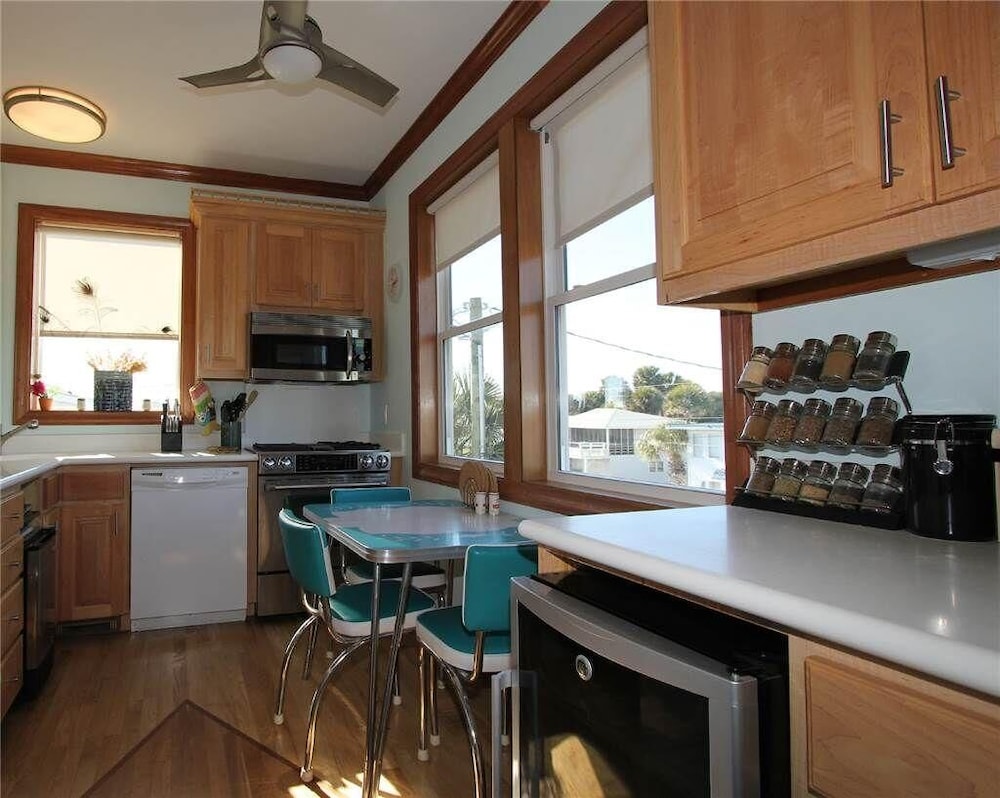 House, Multiple Beds (Stormy's Newhaven) photo 2