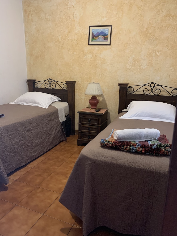 Basic Triple Room - Photo 2