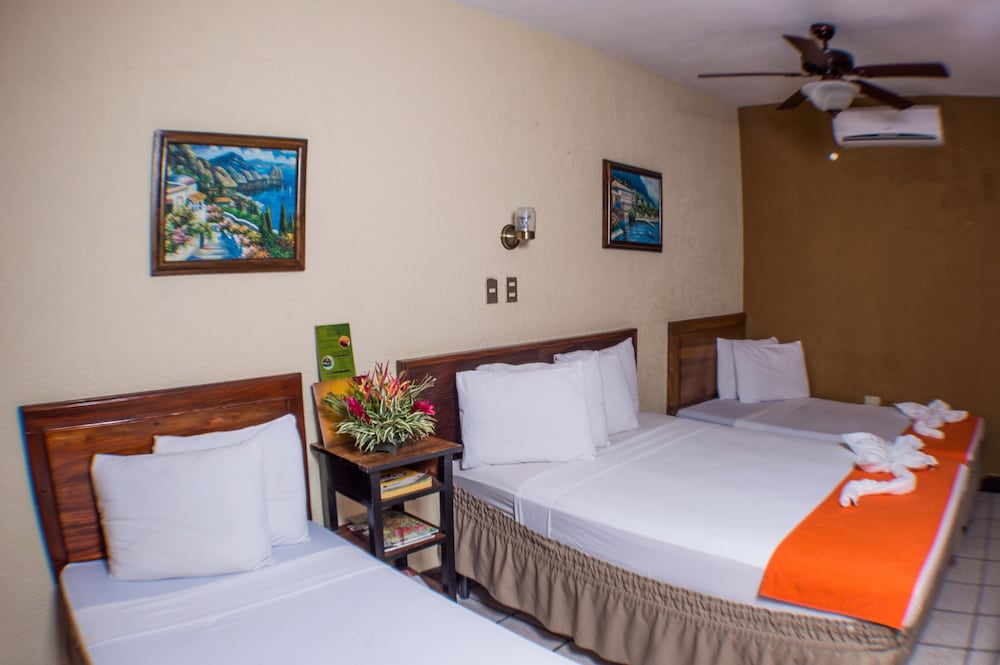 Standard Quadruple Room photo 1