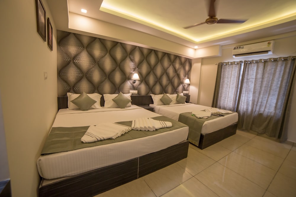 Family Quadruple Room, Multiple Beds photo 1