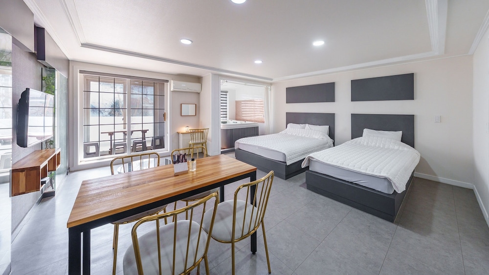Basic Room, 1 Bedroom (A,Stay3 (Spa/Private BBQ))