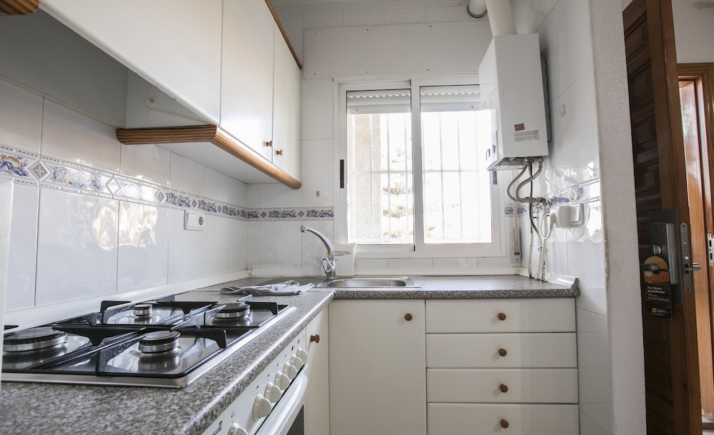 Apartment, 2 Bedrooms, Terrace, Ground Floor (FVB) photo 3