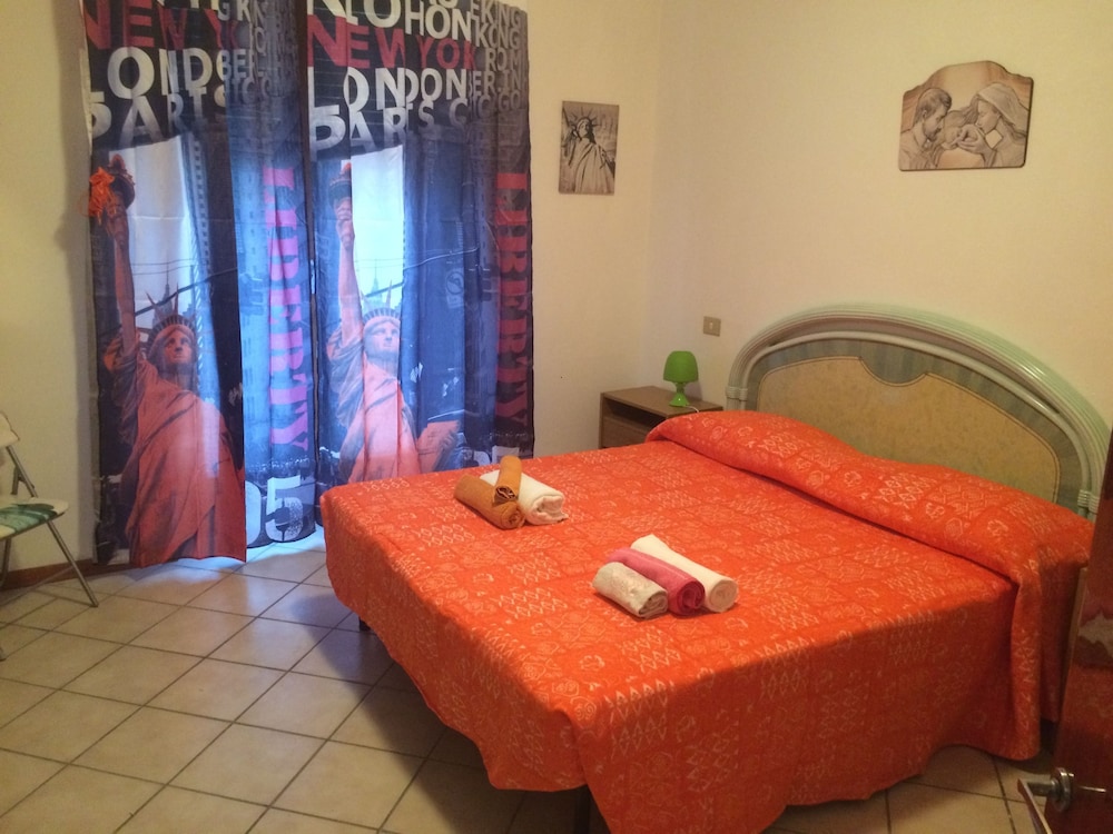 Double Or Twin Room, Private Bathroom (External) photo 3