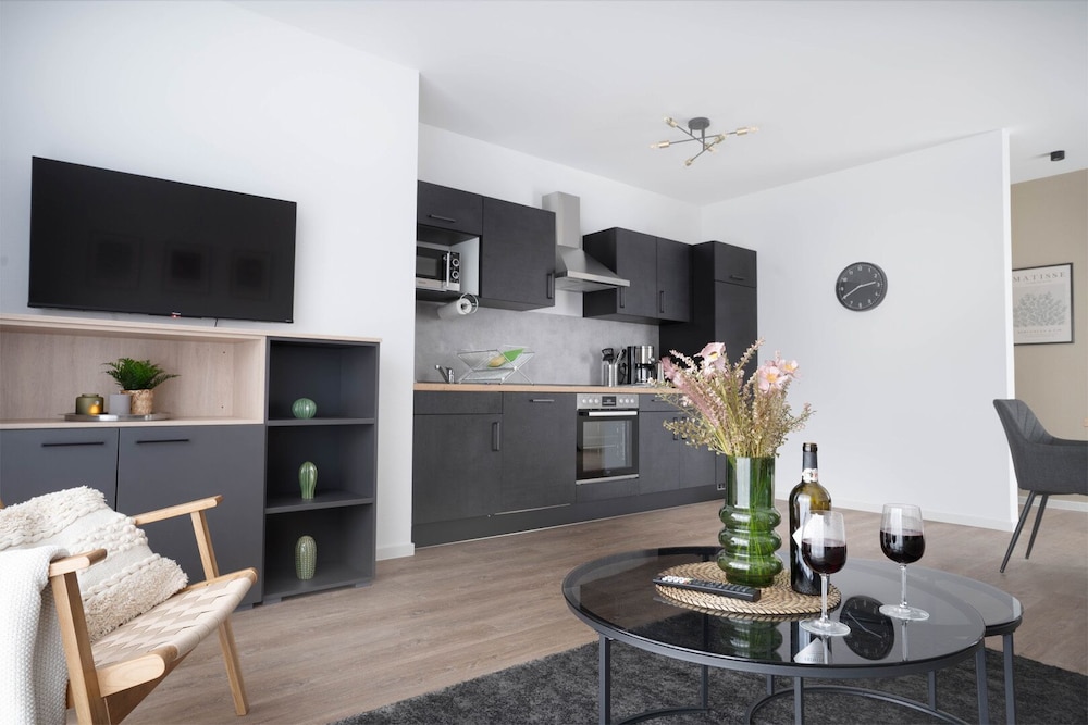 Family Apartment, 2 Bedrooms photo 2
