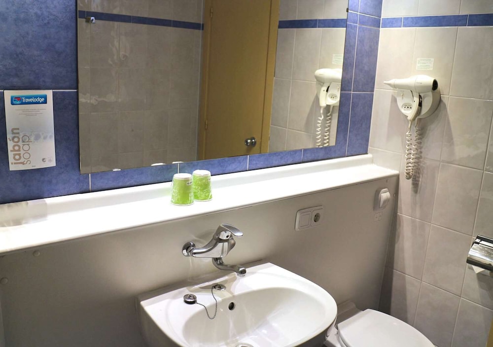 Triple Room - Photo 7