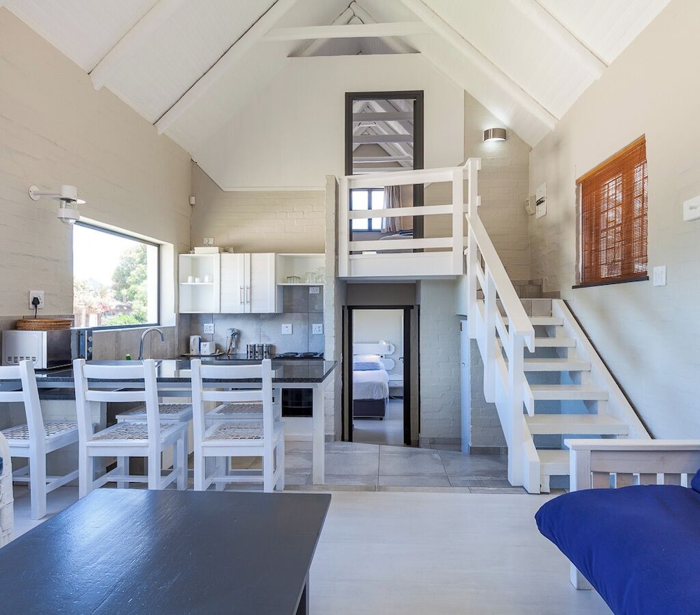 Club Cottage