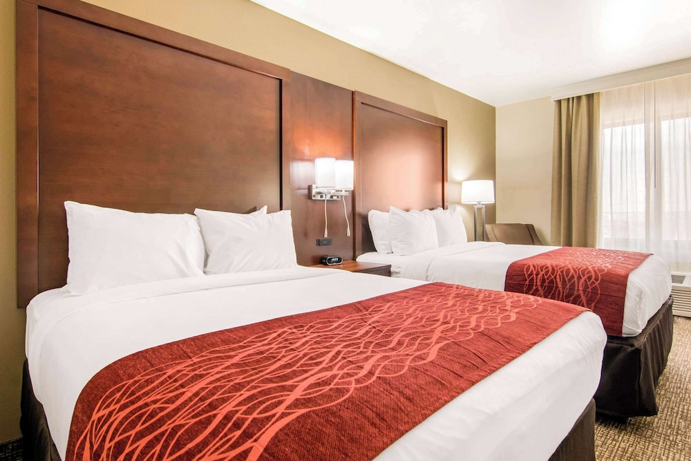 Standard Room, 2 Queen Beds, Non Smoking photo 1