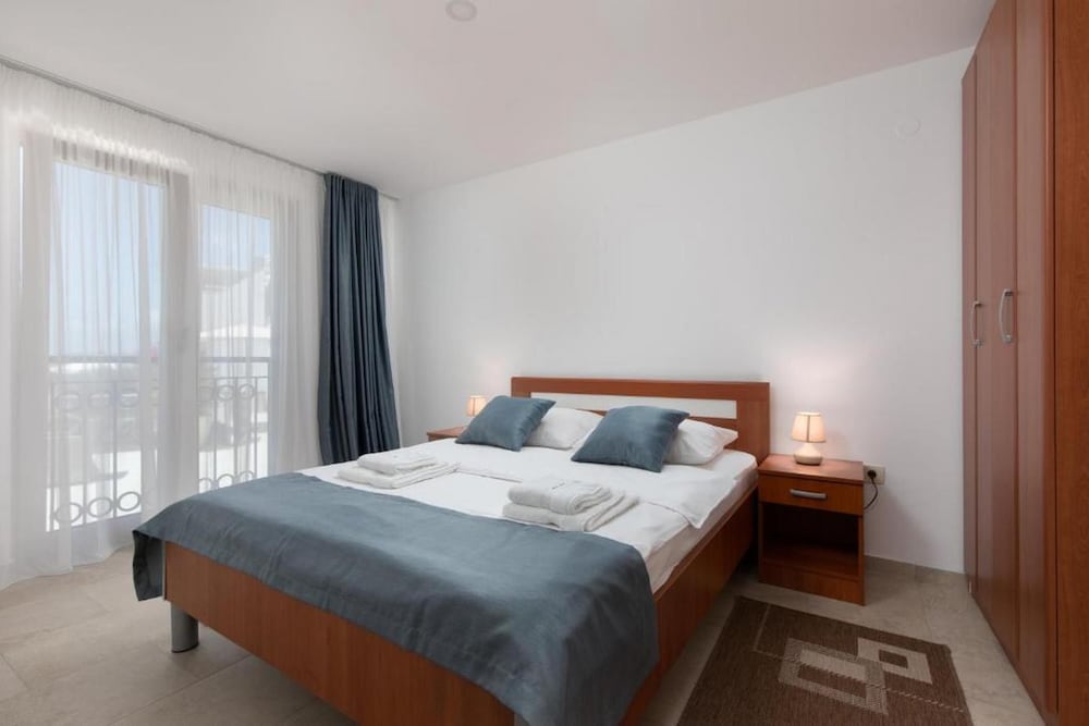 Apartment, 1 Bedroom, Pool Access