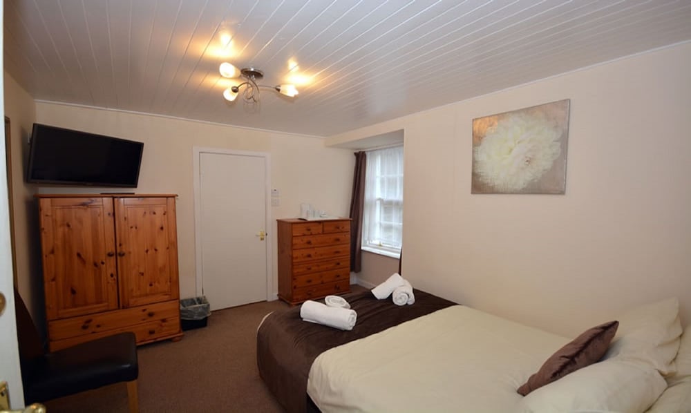 Double Room, Ensuite - Photo 3