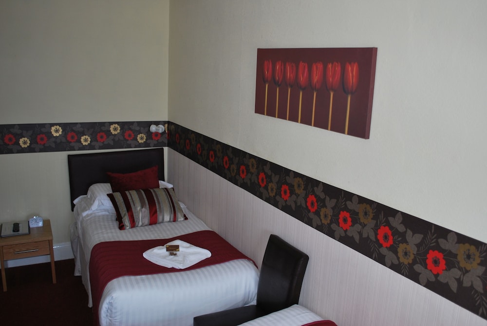 Basic Twin Room
