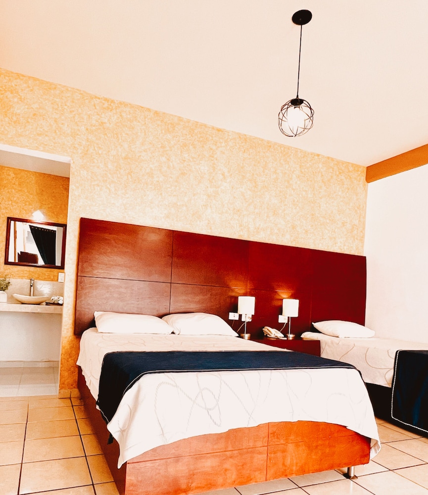 Comfort Triple Room