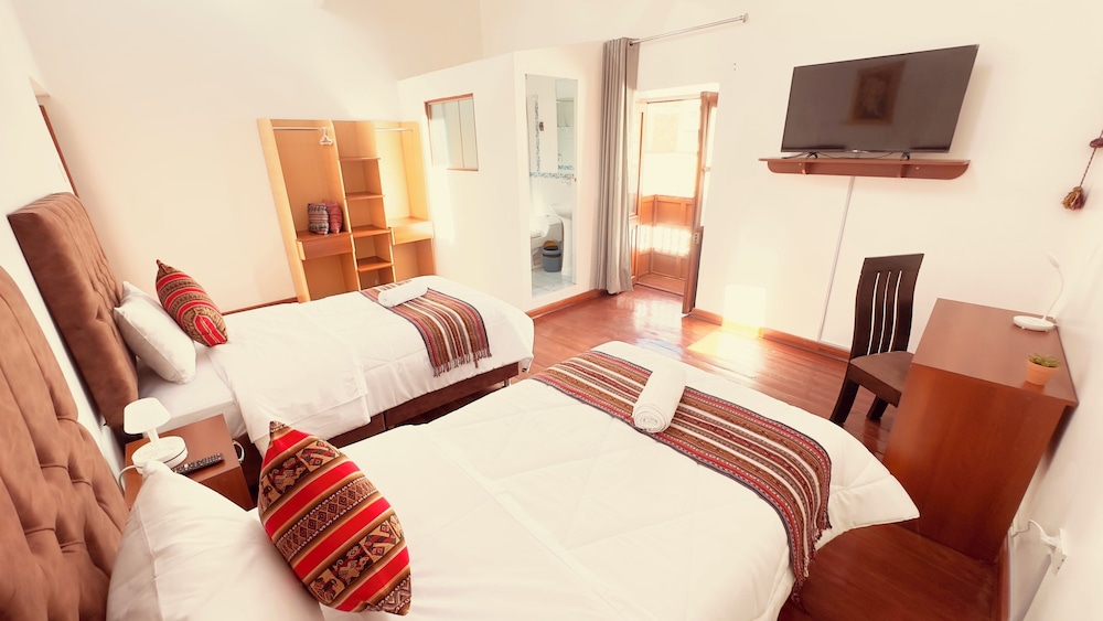 Deluxe Double or Twin Room - Photo 8