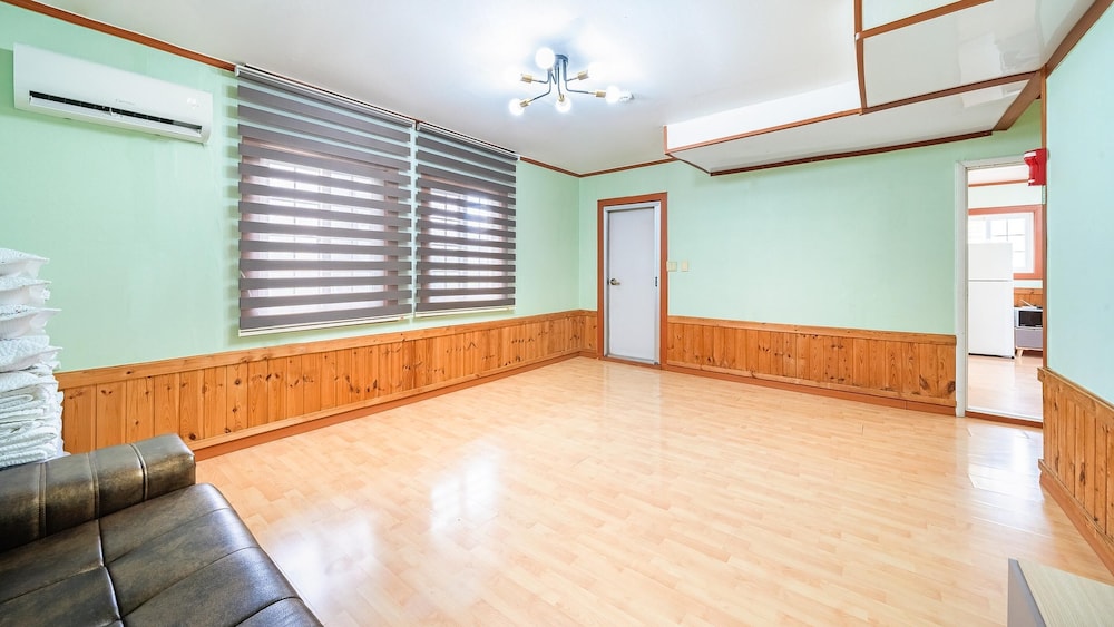 Basic Room, 1 Bedroom (freesia) - Photo 8