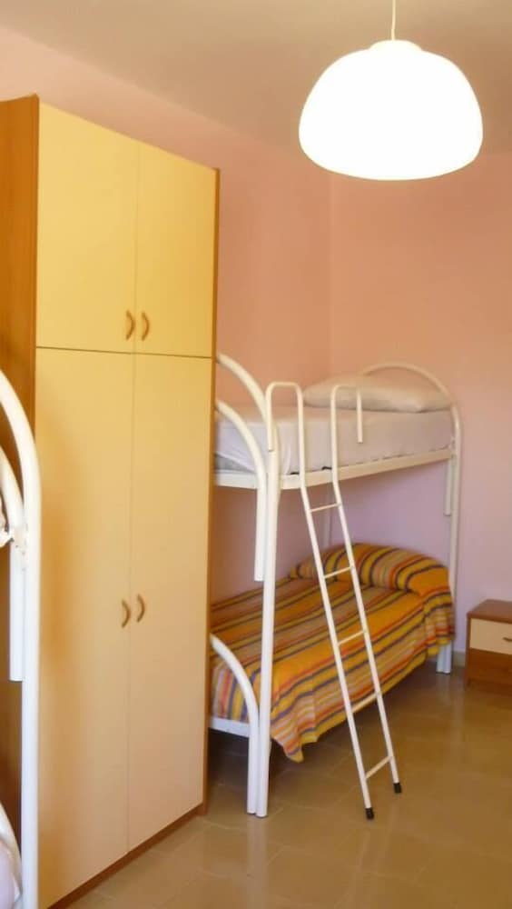 Apartment, 2 Bedrooms, Ground Floor (Mayor) photo 2
