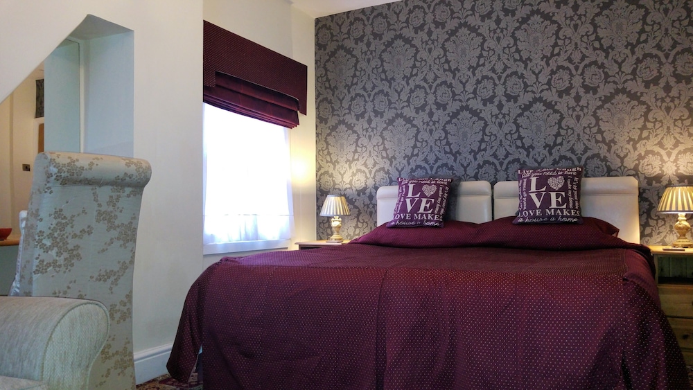 Deluxe Suite photo 2