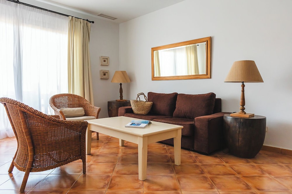 Apartment, 2 Bedrooms (2 Adults) - Photo 27