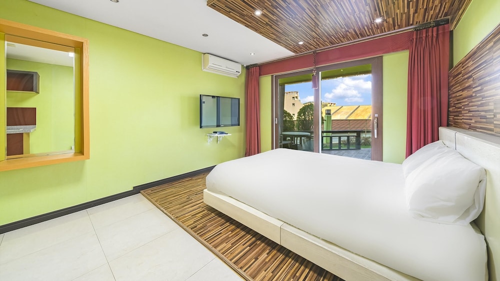Basic Room, 1 Bedroom (Room 304) - Photo 2