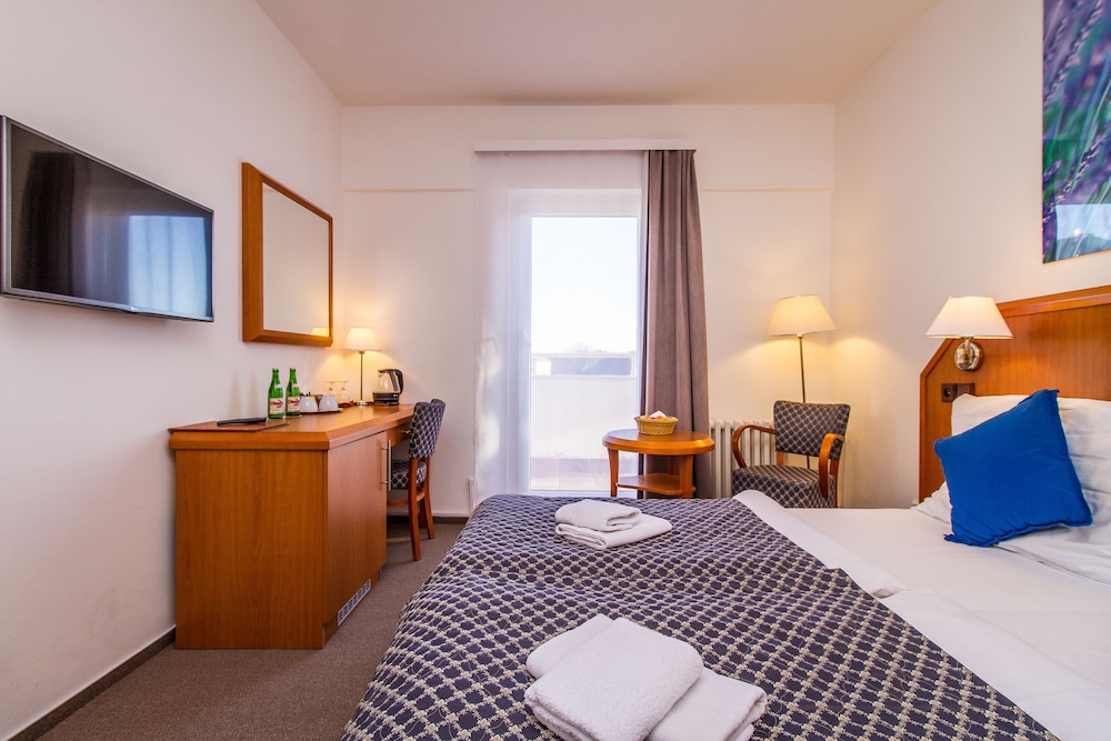 Superior Double or Twin Room - Photo 2