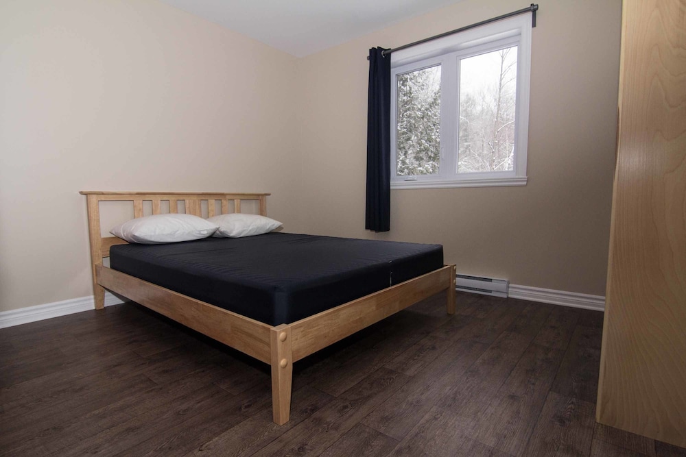 Chalet, 4 Bedrooms (Le Gier) photo 2