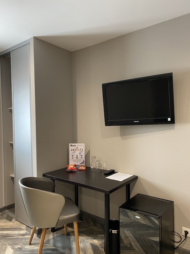 Standard Room - Photo 1