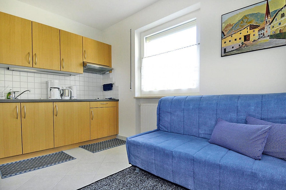 Apartment photo 3