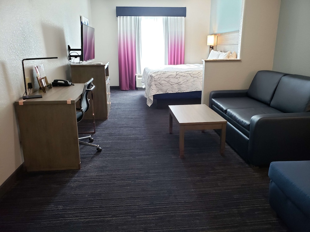 Standard Room, 2 Queen Beds, Non Smoking, Microwave