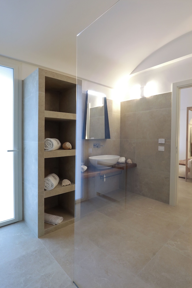 Deluxe Suite photo 3