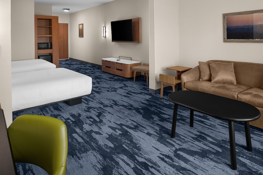 Suite, Multiple Beds