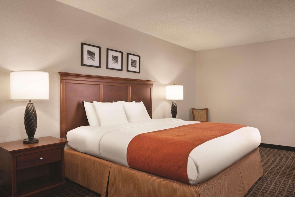 Room, 1 Queen Bed, Accessible, Non Smoking photo 2
