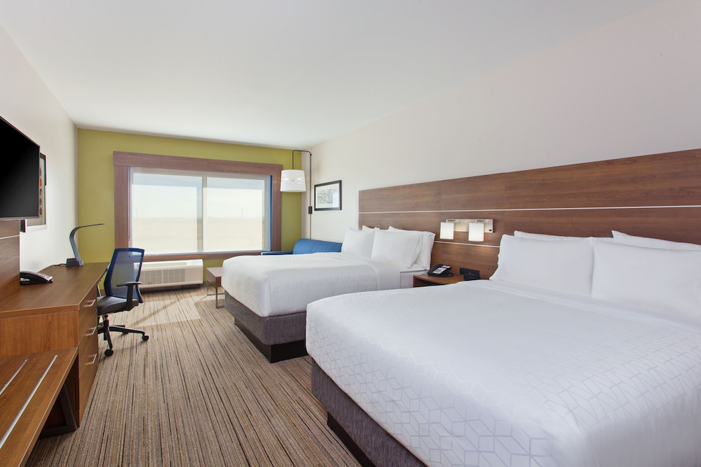 Suite, 2 Queen Beds, Accessible (Comm, Accessible Tub) photo 3