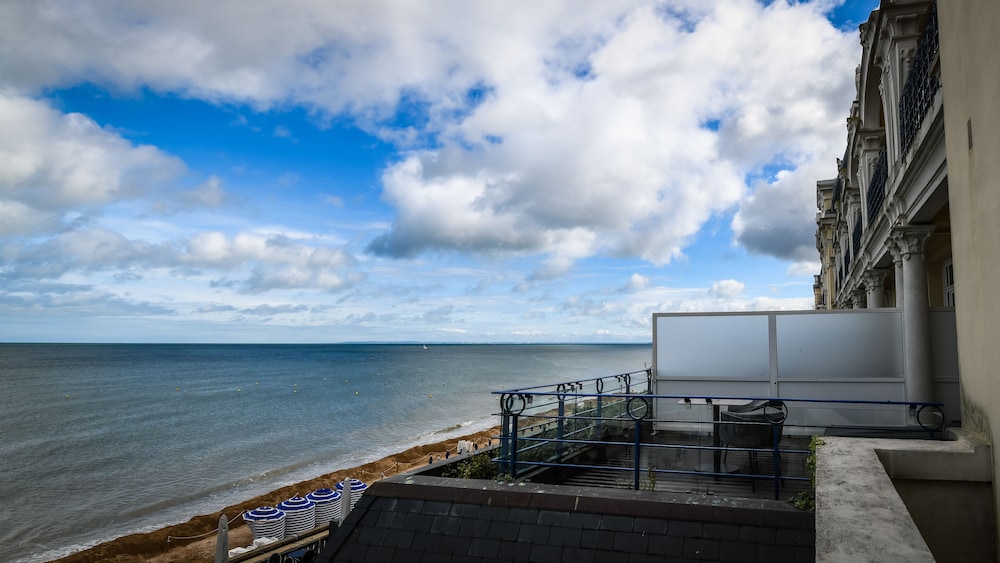 Chambre Deluxe, 1 très grand lit, terrasse, vue mer Chambre Deluxe, 1 très grand lit, terrasse, vue mer