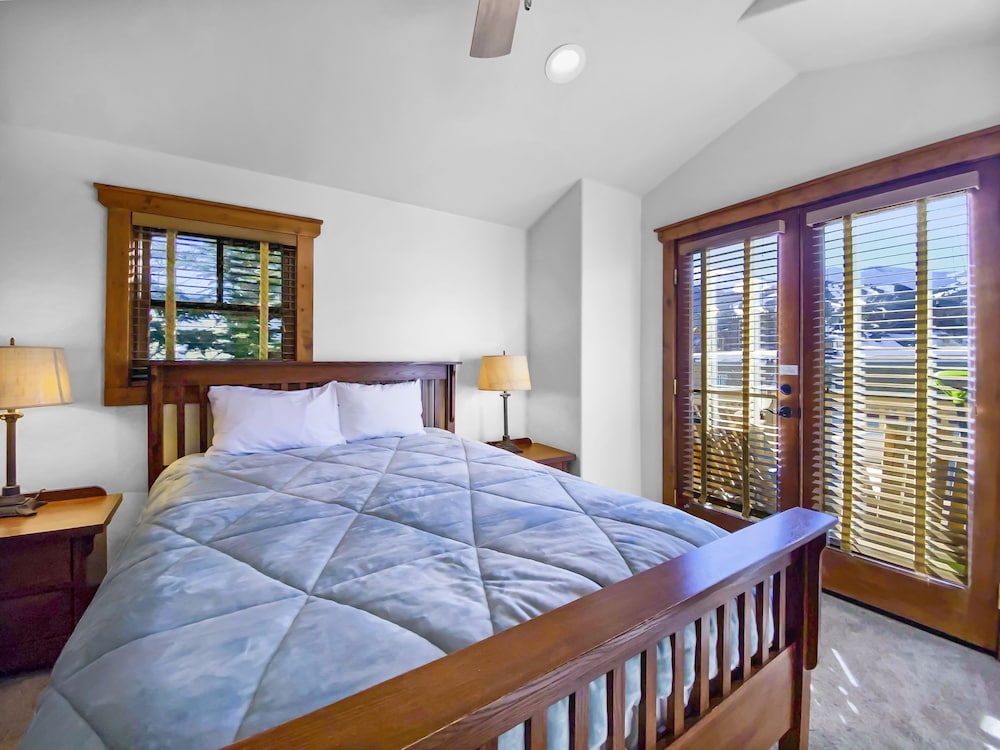 Townhome, 2 Bedrooms