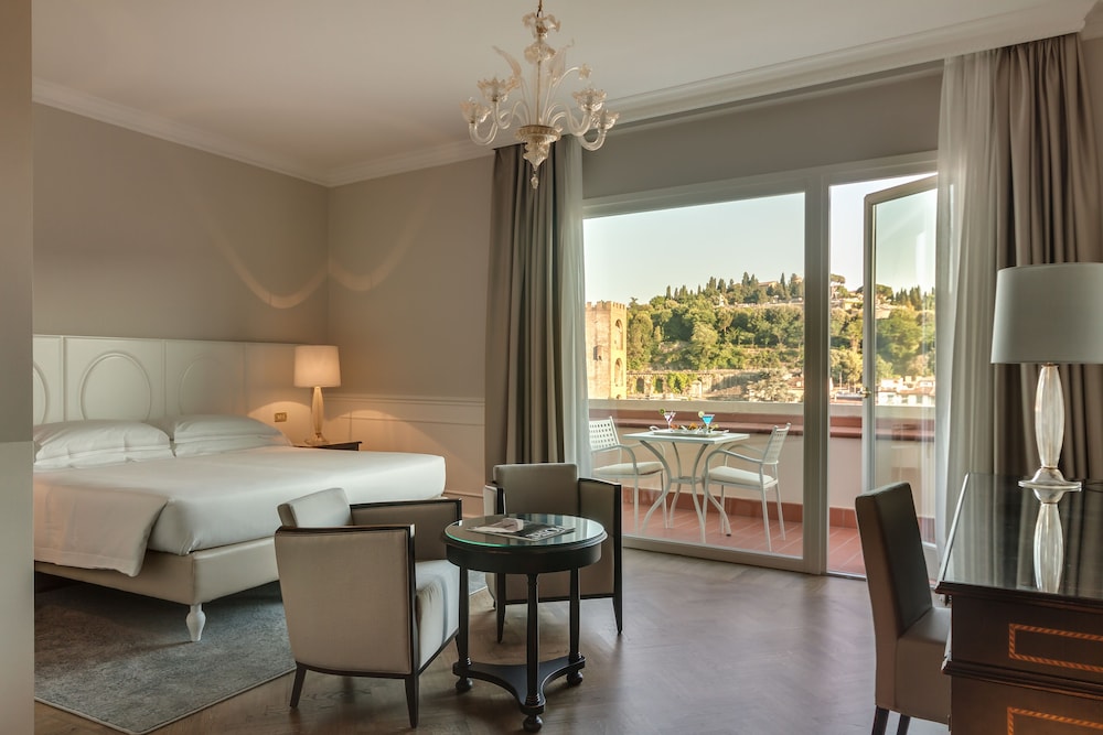 Deluxe Room, Balcony