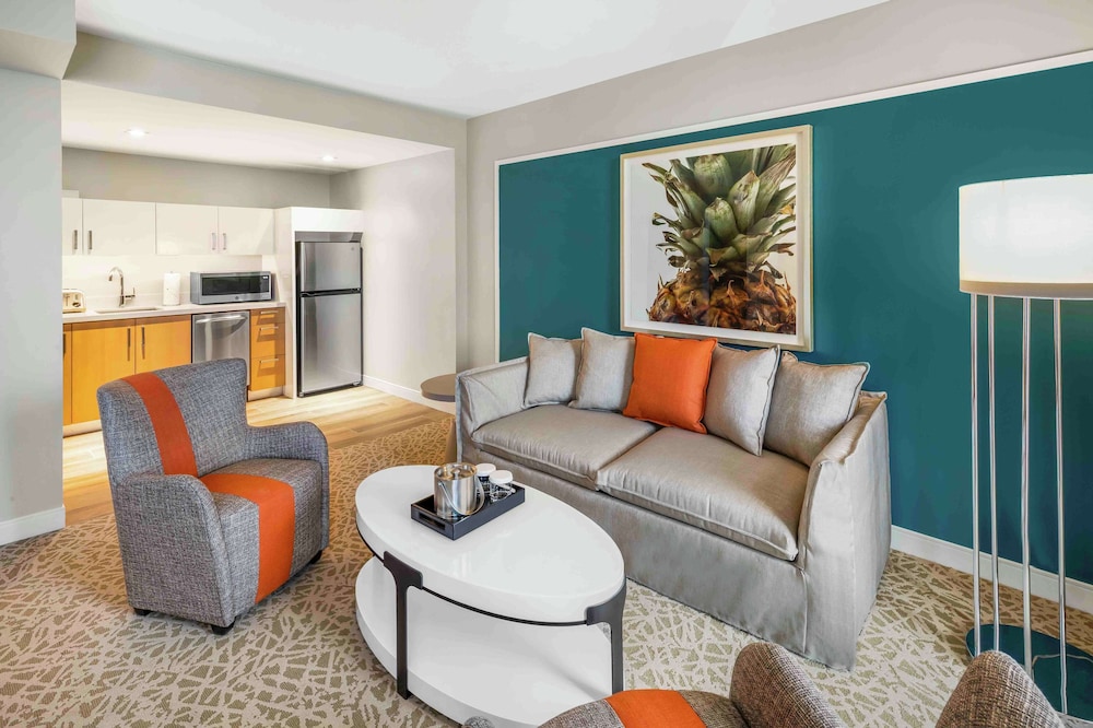 Suite, 2 Queen Beds, Terrace photo 3