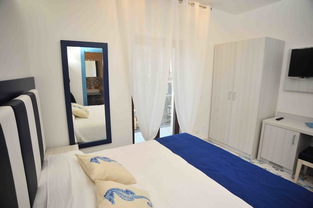 Comfort Double or Twin Room, 1 Queen Bed, Garden View photo 3
