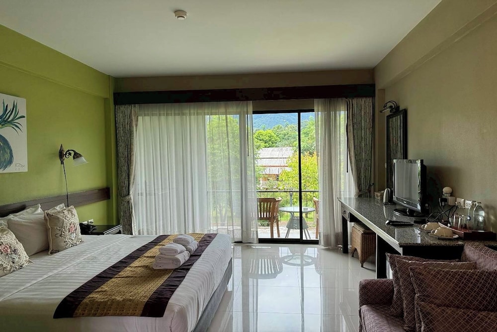 Deluxe Double Suite photo 1