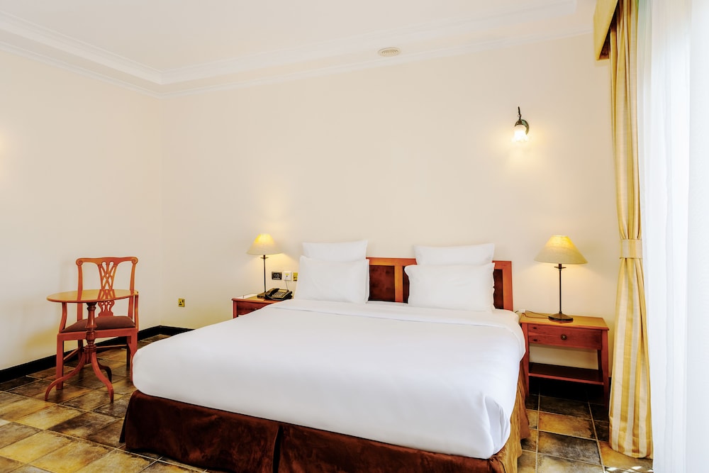 Suite, 1 Double Bed with Sofa bed photo 2