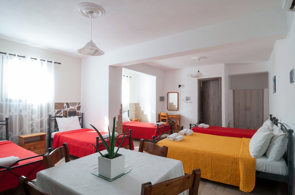 Room (for 6)
