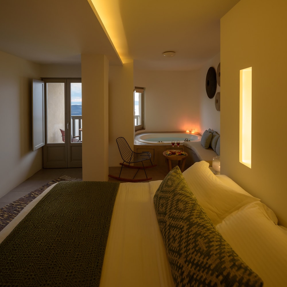 Suite, Jetted Tub, Sea View (Petit) - Photo 24