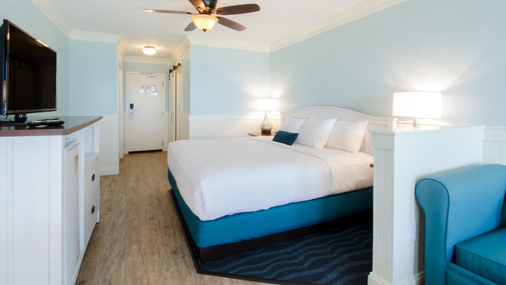 Standard Room, 1 King Bed