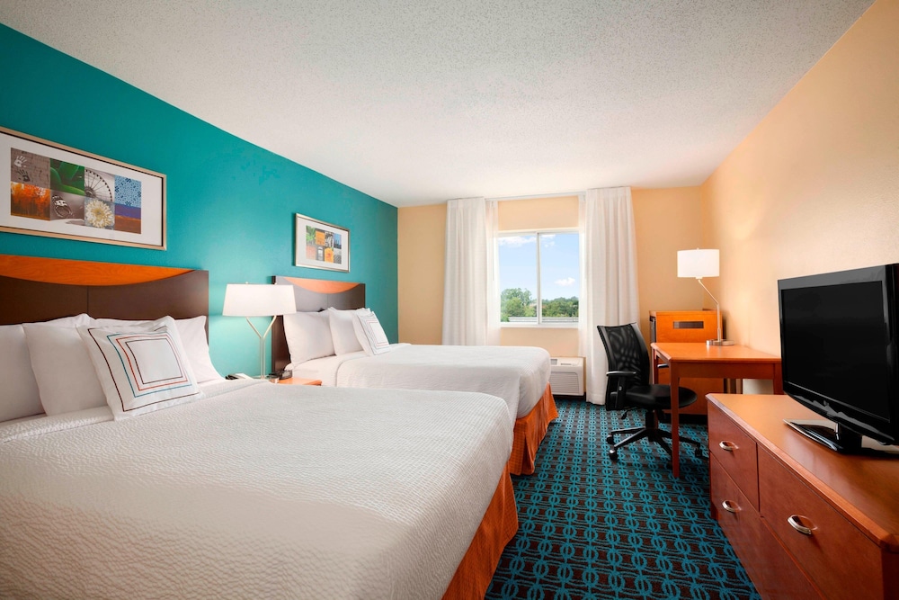 Room, 2 Queen Beds photo 1