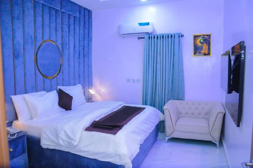 Deluxe Room, Balcony, City View