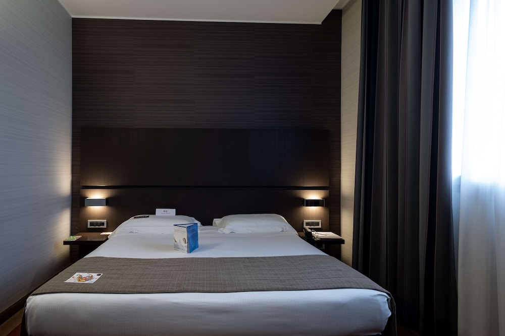 Superior Room, Multiple Beds - Photo 2