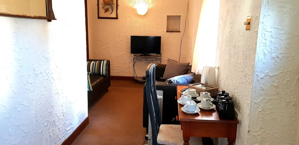 Basic Apartment, Multiple Beds, Non Smoking photo 1