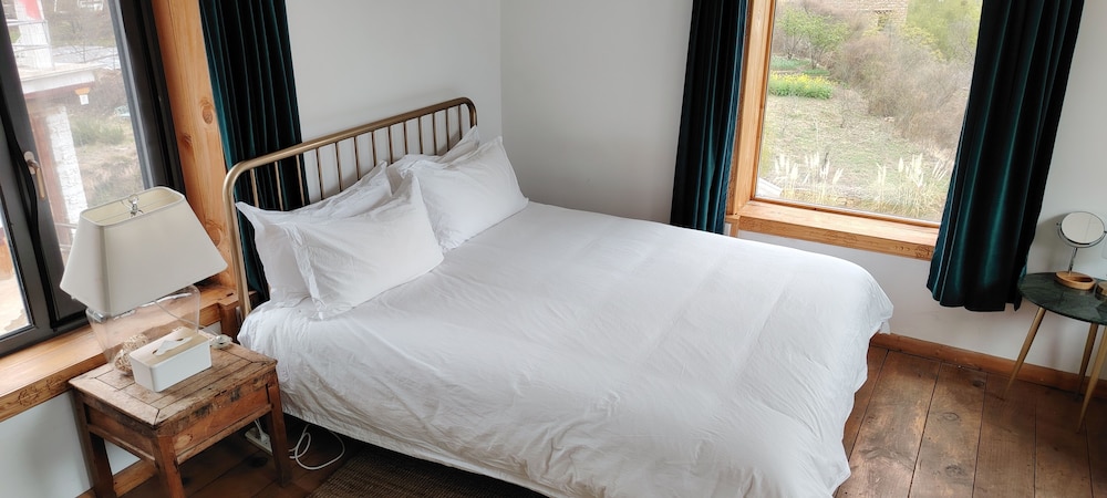 Standard Double Room, Mountain View