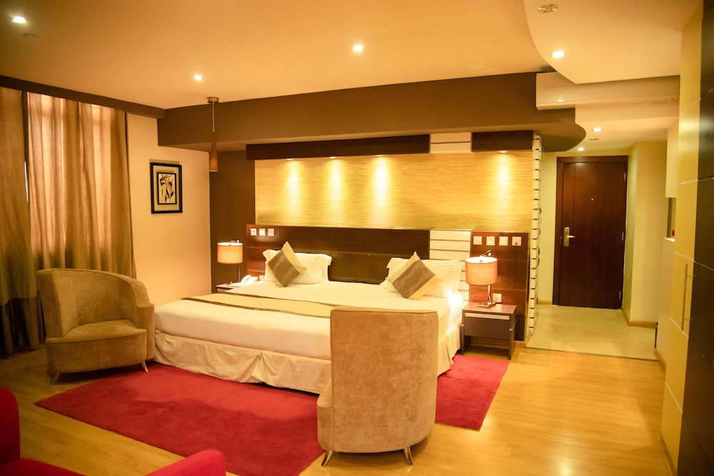Executive Room photo 2
