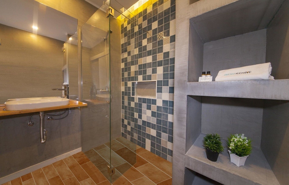 A30 - Tamar Ground-floor Flat, Bild 8