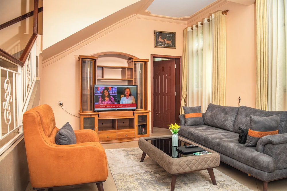 Deluxe Apartment, 2 Bedrooms, Balcony, Park View